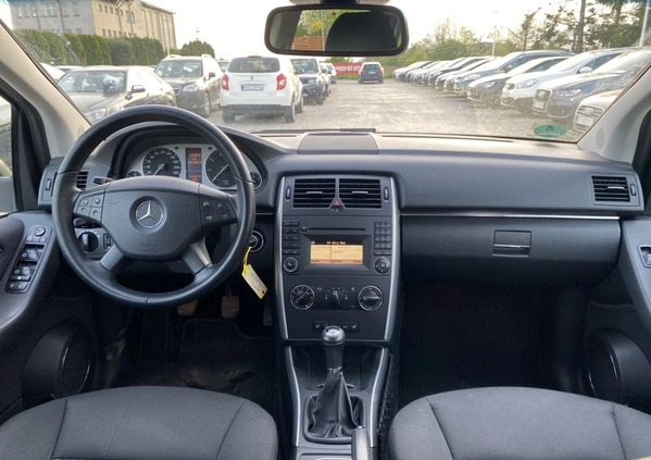 Mercedes-Benz Klasa B cena 25900 przebieg: 209000, rok produkcji 2011 z Kowal małe 436